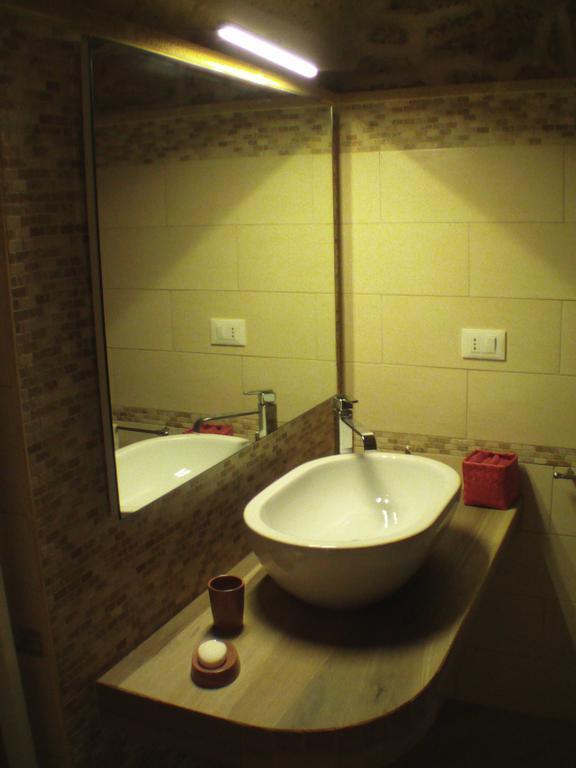La Grotta Bed & Breakfast เมซานเย ภายนอก รูปภาพ